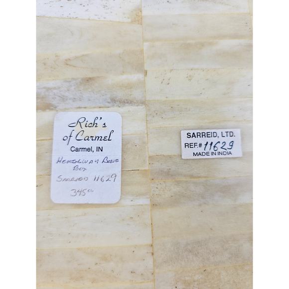 Vintage Carved Bone Hinged Trinket Box - Black Velvet Lined -  Made in India - Picture 12 of 12